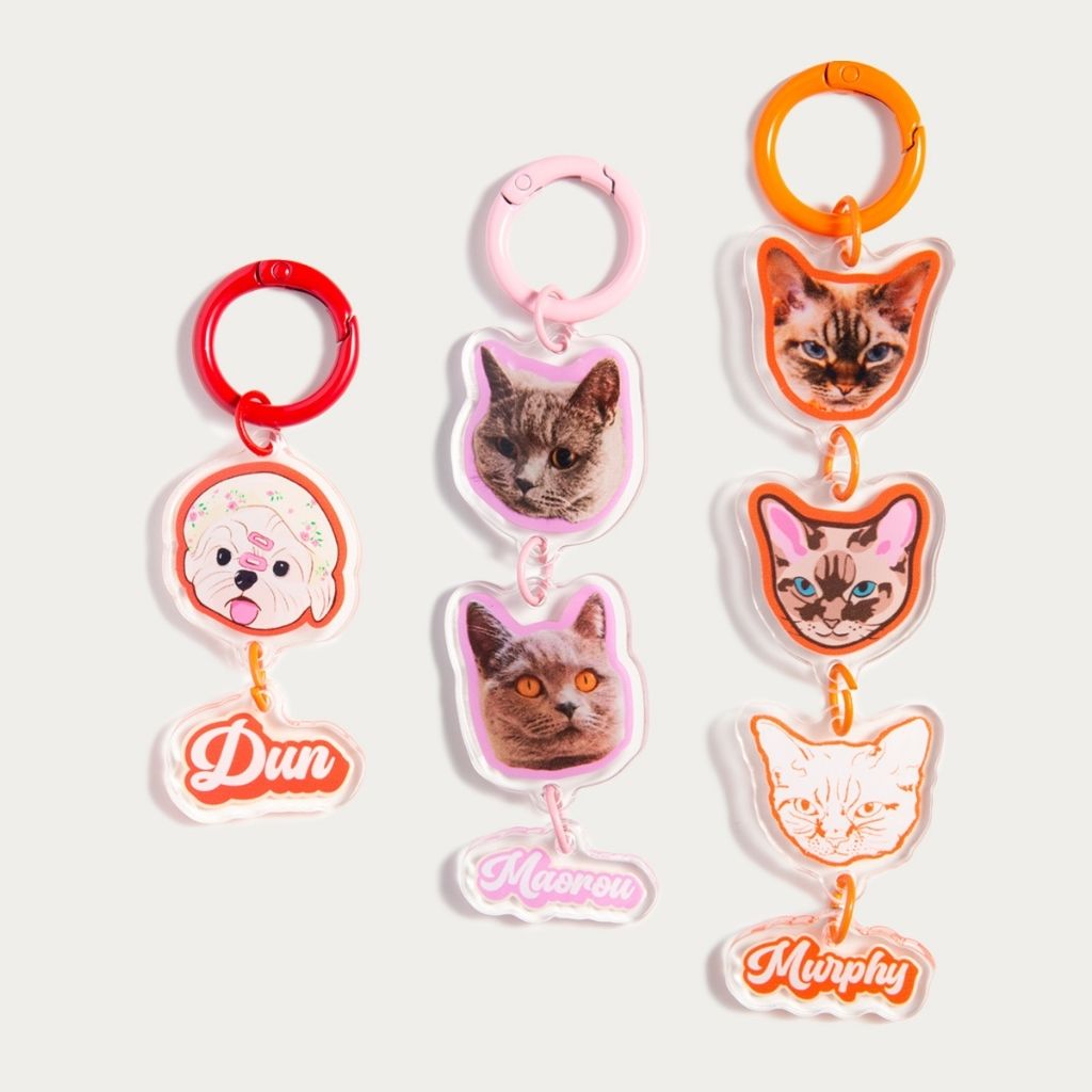 Custom Multi-Pet Portrait Acrylic Keychain – Vertical