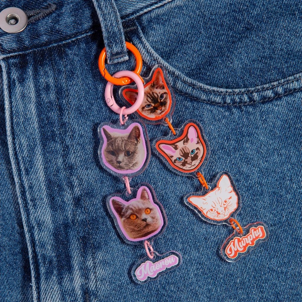 Custom Multi-Pet Portrait Acrylic Keychain – Vertical