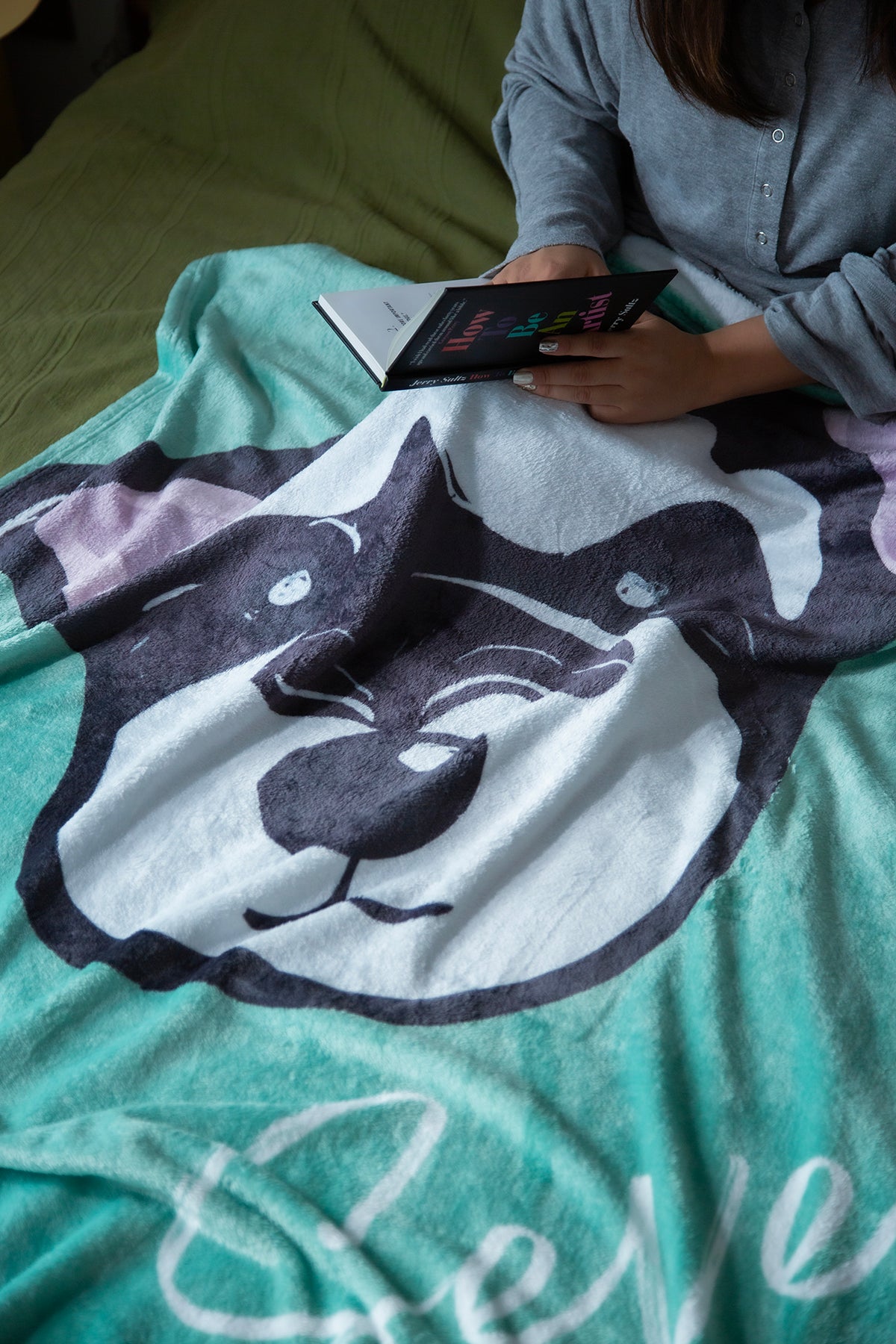 Custom Pet Graphic Blanket | Personalized Dog or Cat Portrait on Plush or Sherpa Fleece